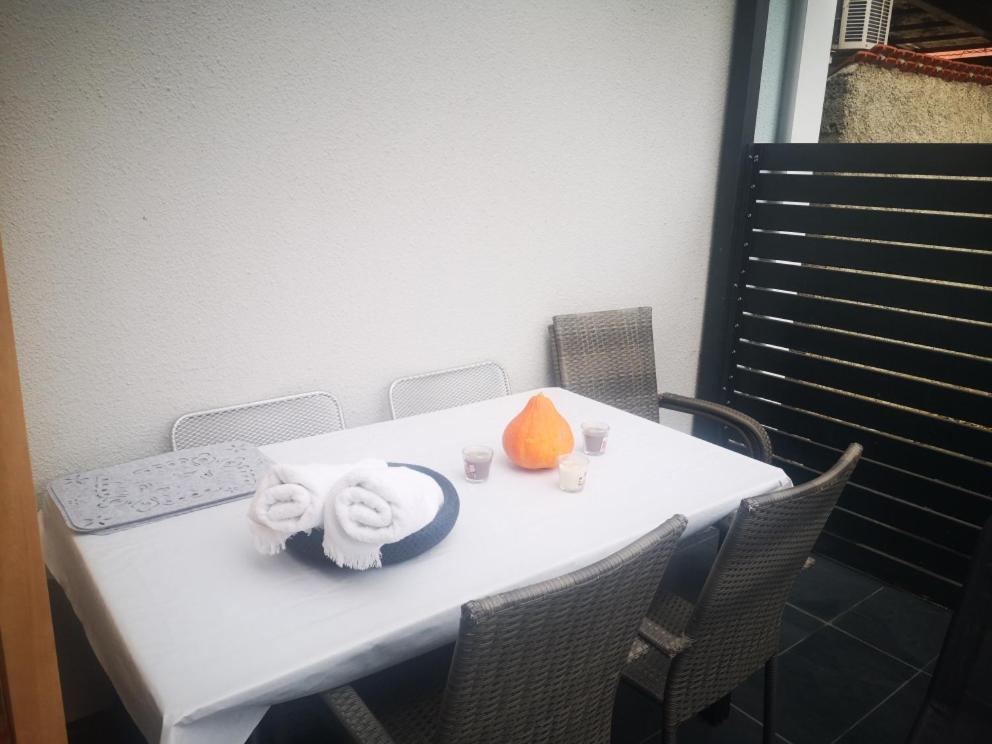 Aparthotel Aparthouse Alfa1 Catez ob Savi Exterior foto